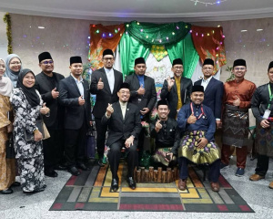 HARI_BERTEMU_PELANGGAN_RUMAH_TERBUKA_SYAWAL_10